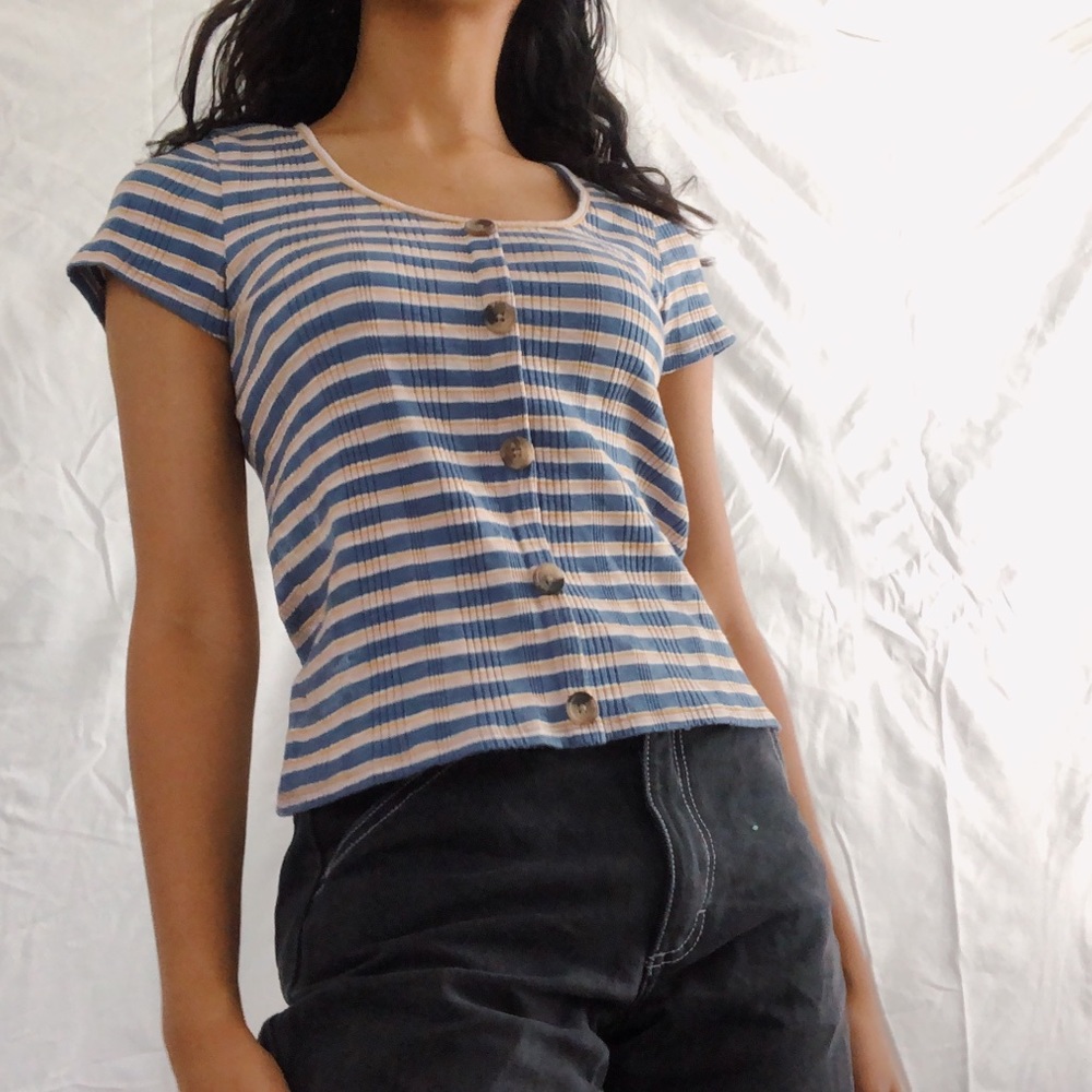 American eagle stripped short sleeve blouse